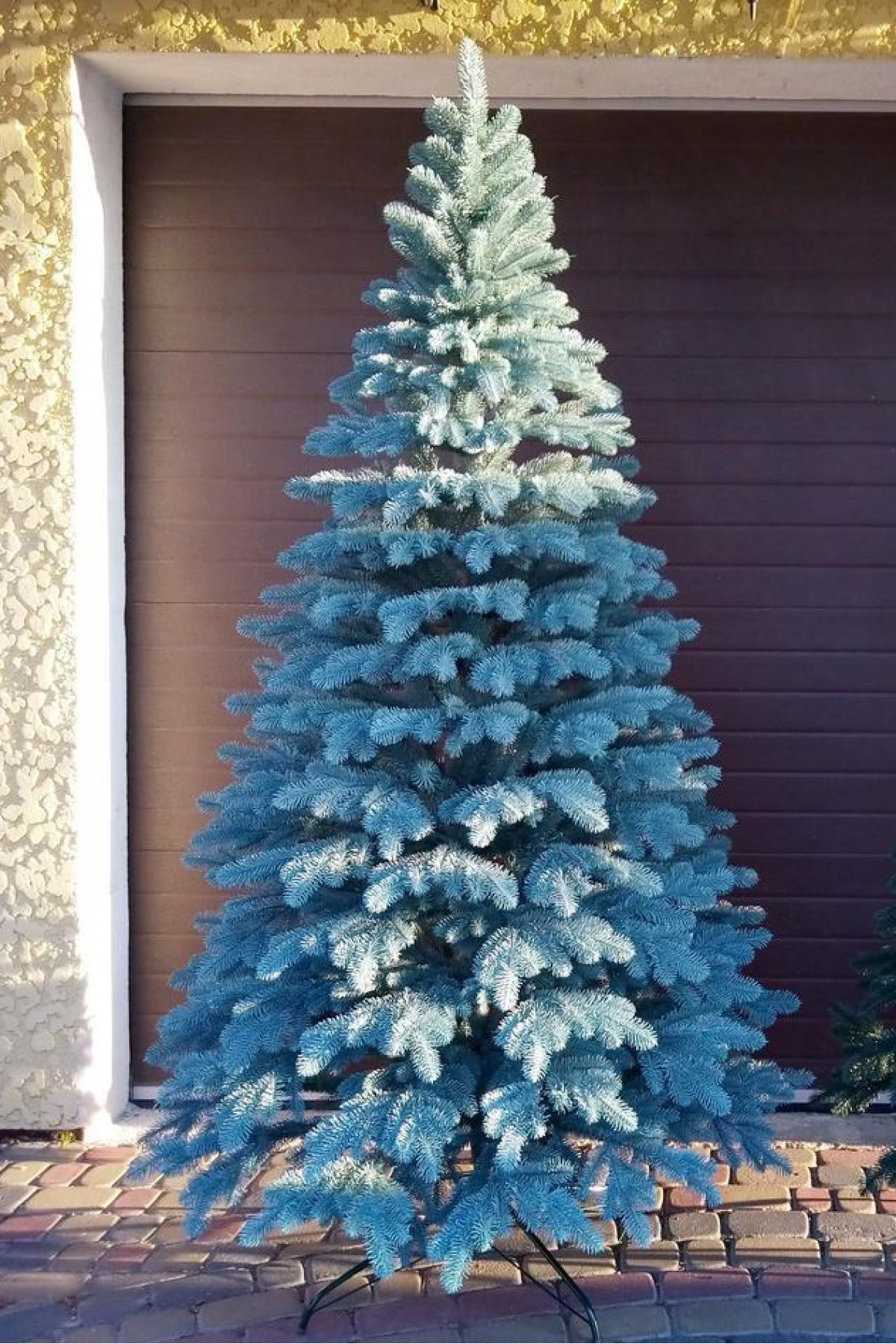 Лита штучна блакитна ялинка Vip Tree 210 см | Штучна лита ялина